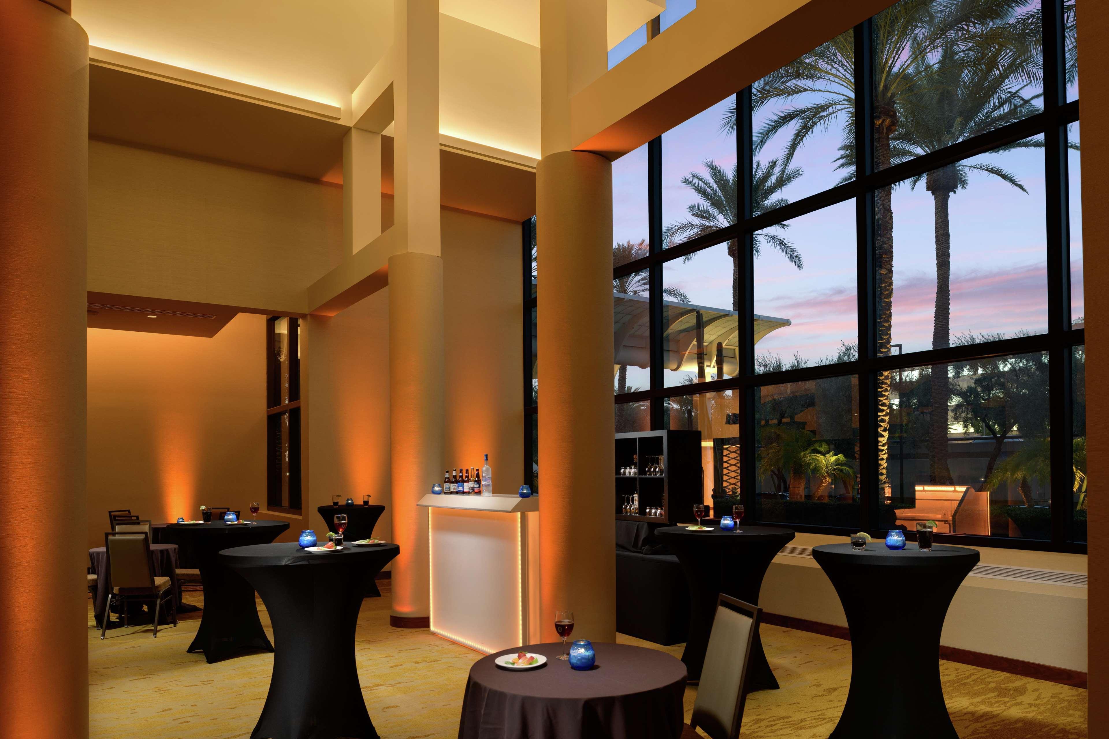 Doubletree Suites By Hilton Phoenix Kültér fotó