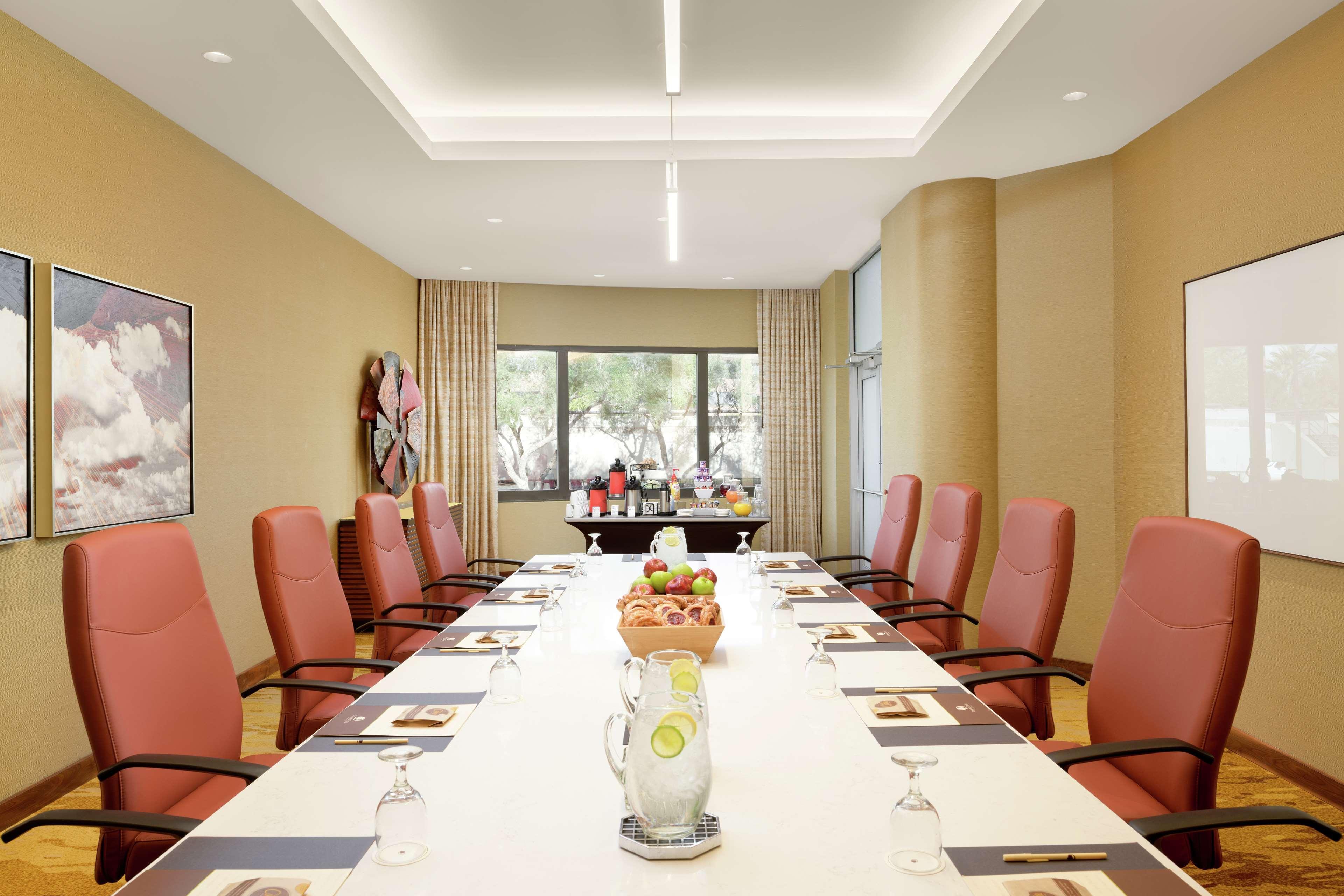 Doubletree Suites By Hilton Phoenix Kültér fotó