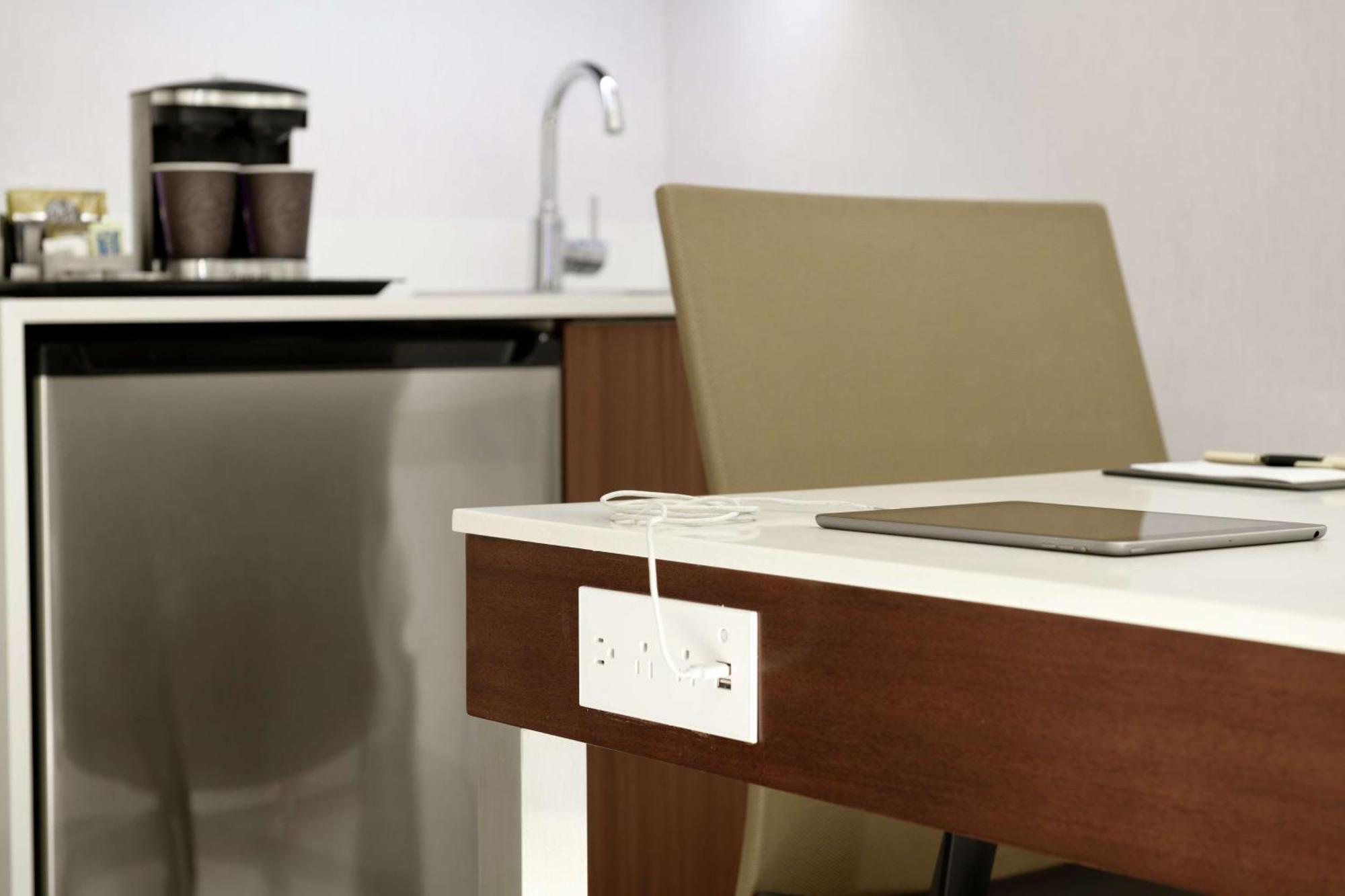 Doubletree Suites By Hilton Phoenix Kültér fotó